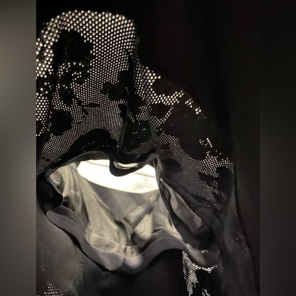 Lululemon Chaturanga Black Tank  - Picture 5 of 10